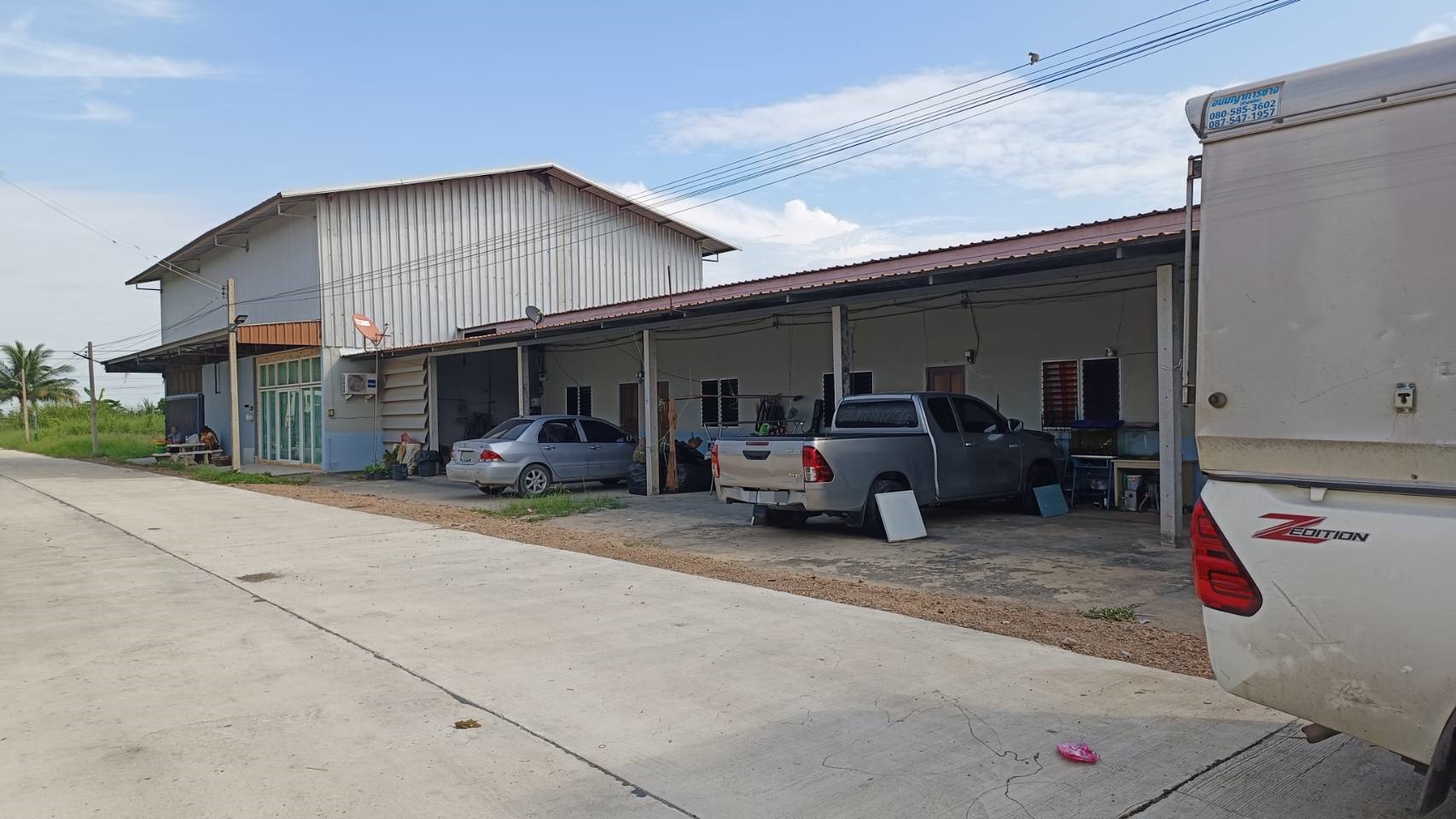 ขายโกดังพร้อมห้องเช่า เลียบคลอง 11 ลำลูกกา-ปทุมธานี
